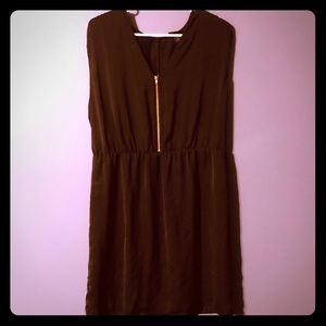 Sleeveless dress